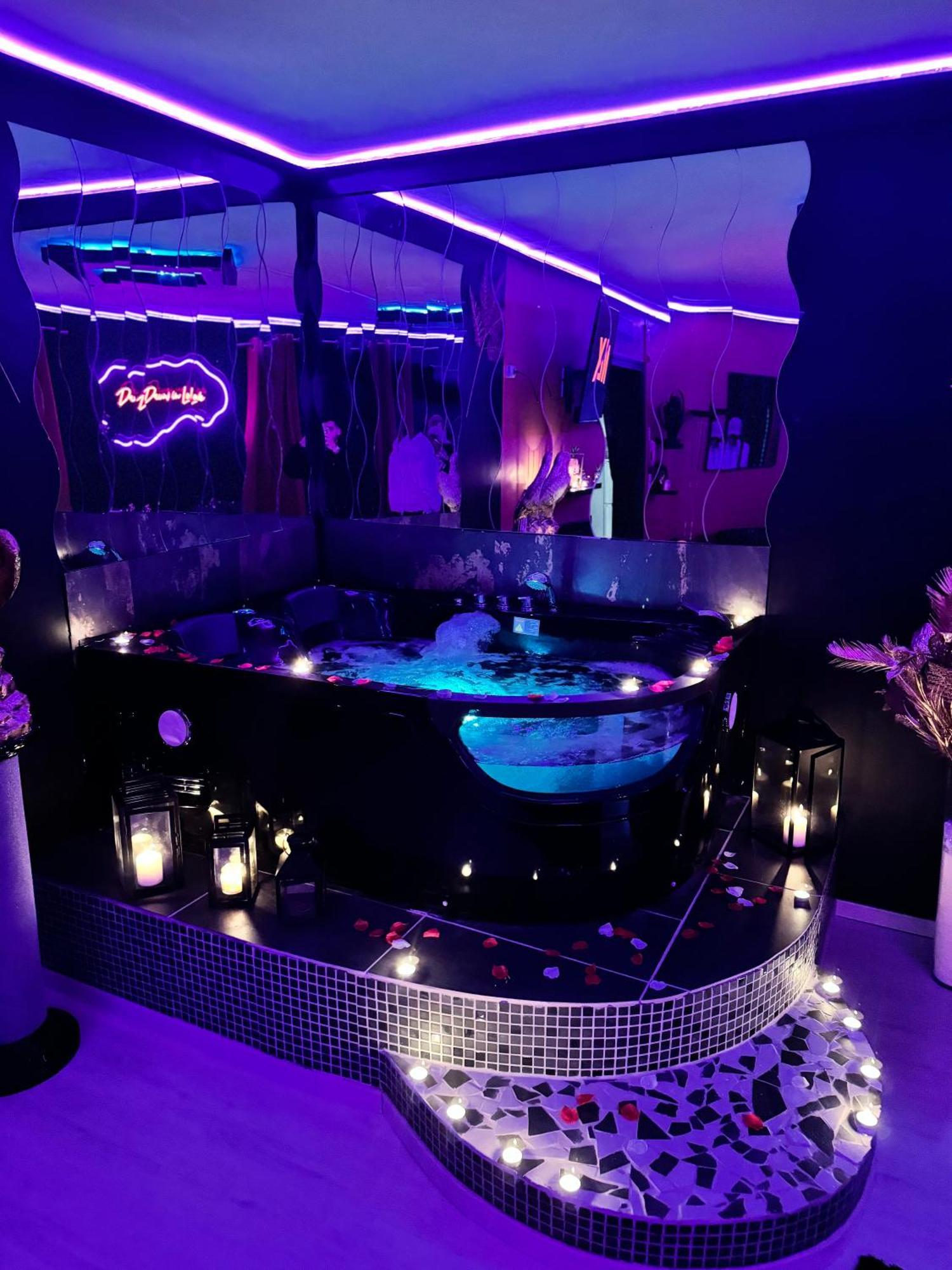 Loveroom By Sunnyroom Perpignan Luaran gambar